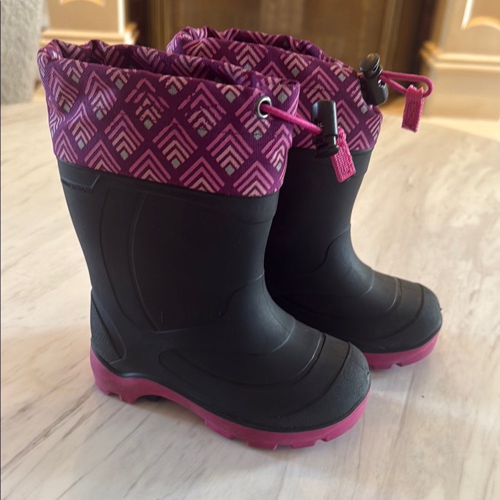 Kids Kamik snow or rain Waterproof Boots - Black and Purple- thick lined!